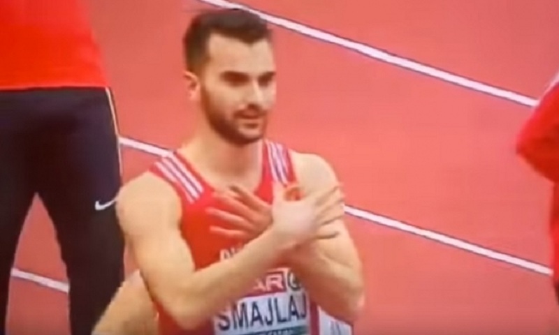 Албанац показао двоглавог орла у “Арени”